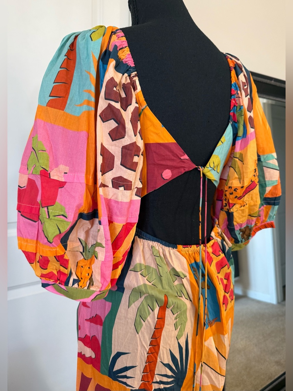 FARM RIO- Vibrant Multi-Color Print Puff Sleeve Maxi Dress (M) - Picture 10 of 16